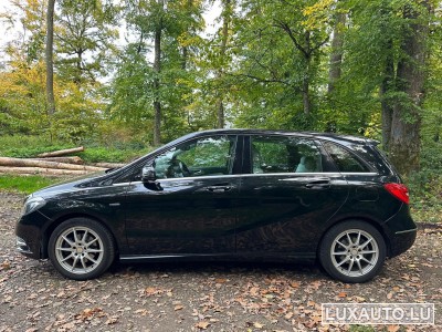 Mercedes B 200
