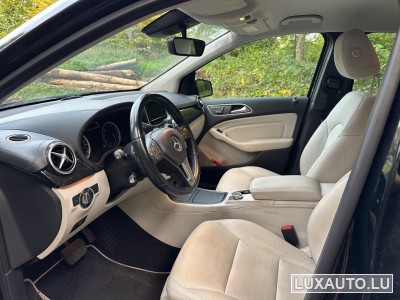 Mercedes B 200