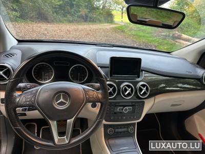 Mercedes B 200