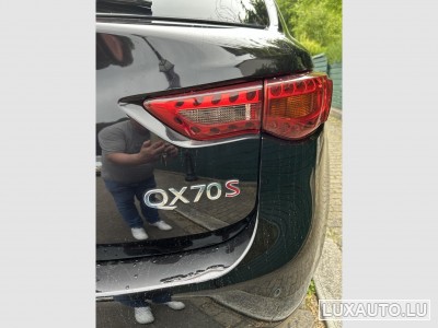Infiniti QX70