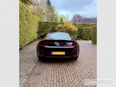 Aston-Martin V8 Vantage