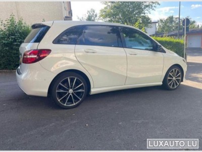 Mercedes B 200