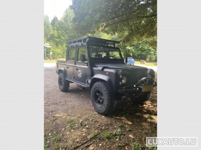 Land-Rover Defender