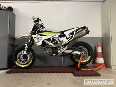 Husqvarna 701 Super Motorrad