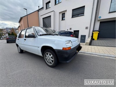 Renault R5