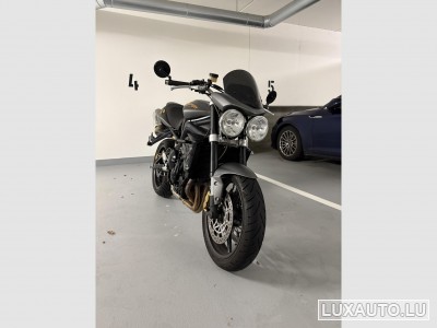 Triumph Street Triple