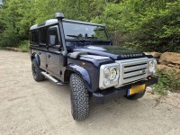 Land-Rover Defender