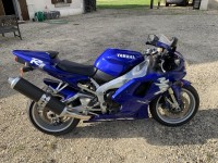 Yamaha R1