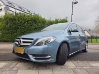 Mercedes B 220