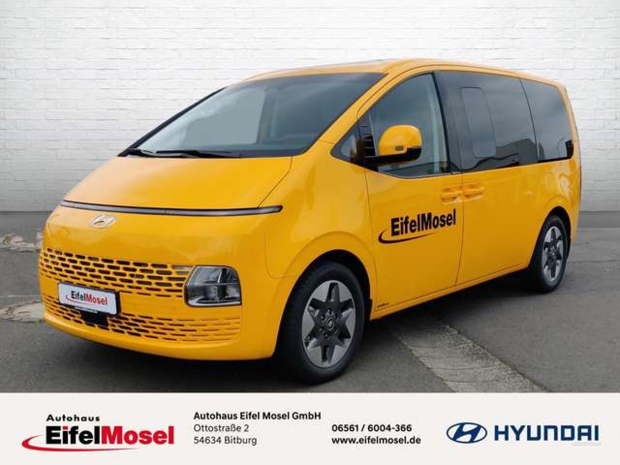 Hyundai Staria 2.2 4Wd *prime* PanoramadachParkpaket Gelb gebraucht