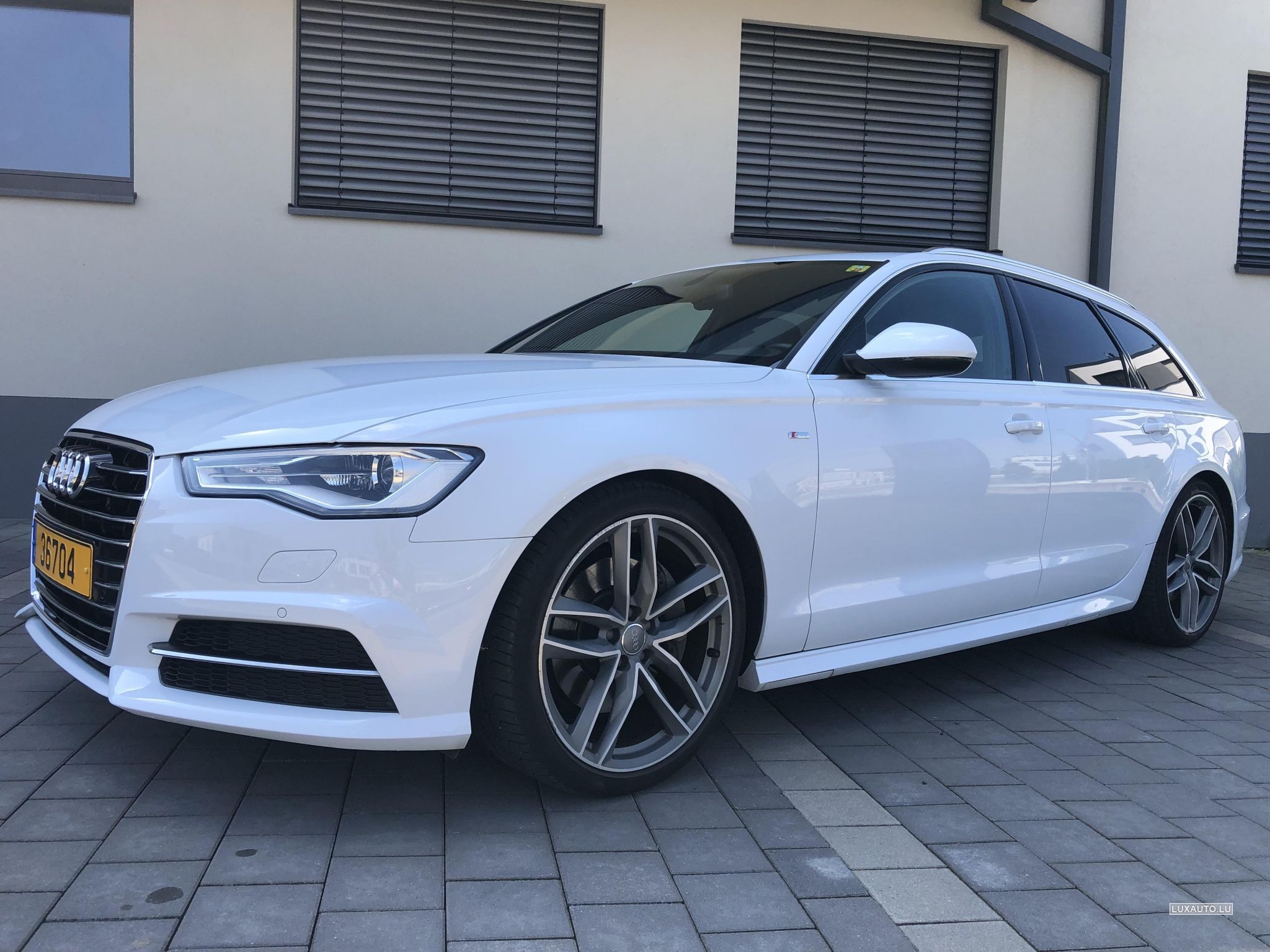 Audi A6 AVANT 3.0 TDI S-LINE QUATTRO S-TRONIC 272 PS FAP Blanc d