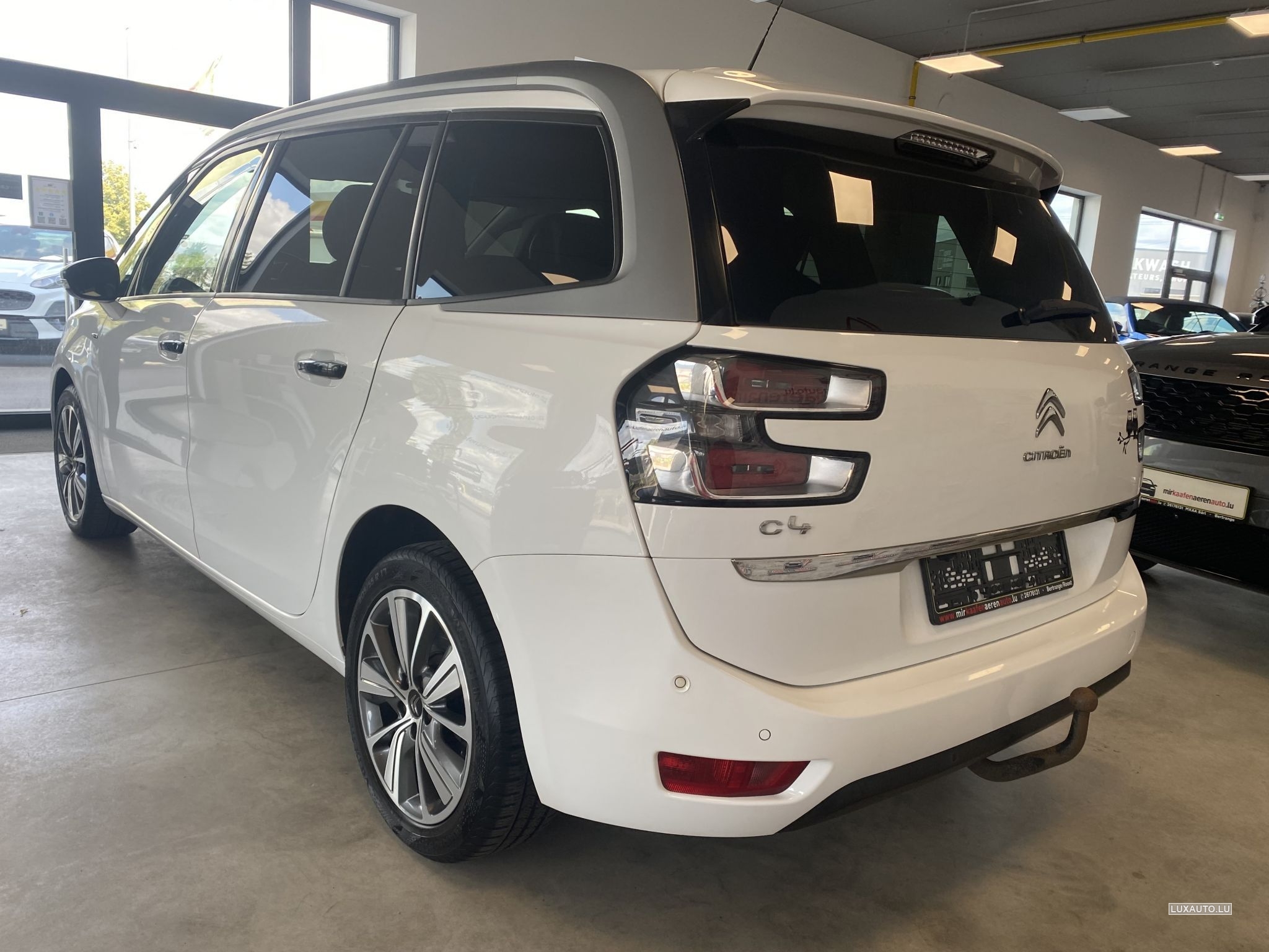 Citro n C4 Grand Picasso C4 Grand Picasso Spacetourer Exclusive Blanc citro-n-c4-grand-picasso-c4-grand-picasso-spacetourer-exclusive-blanc