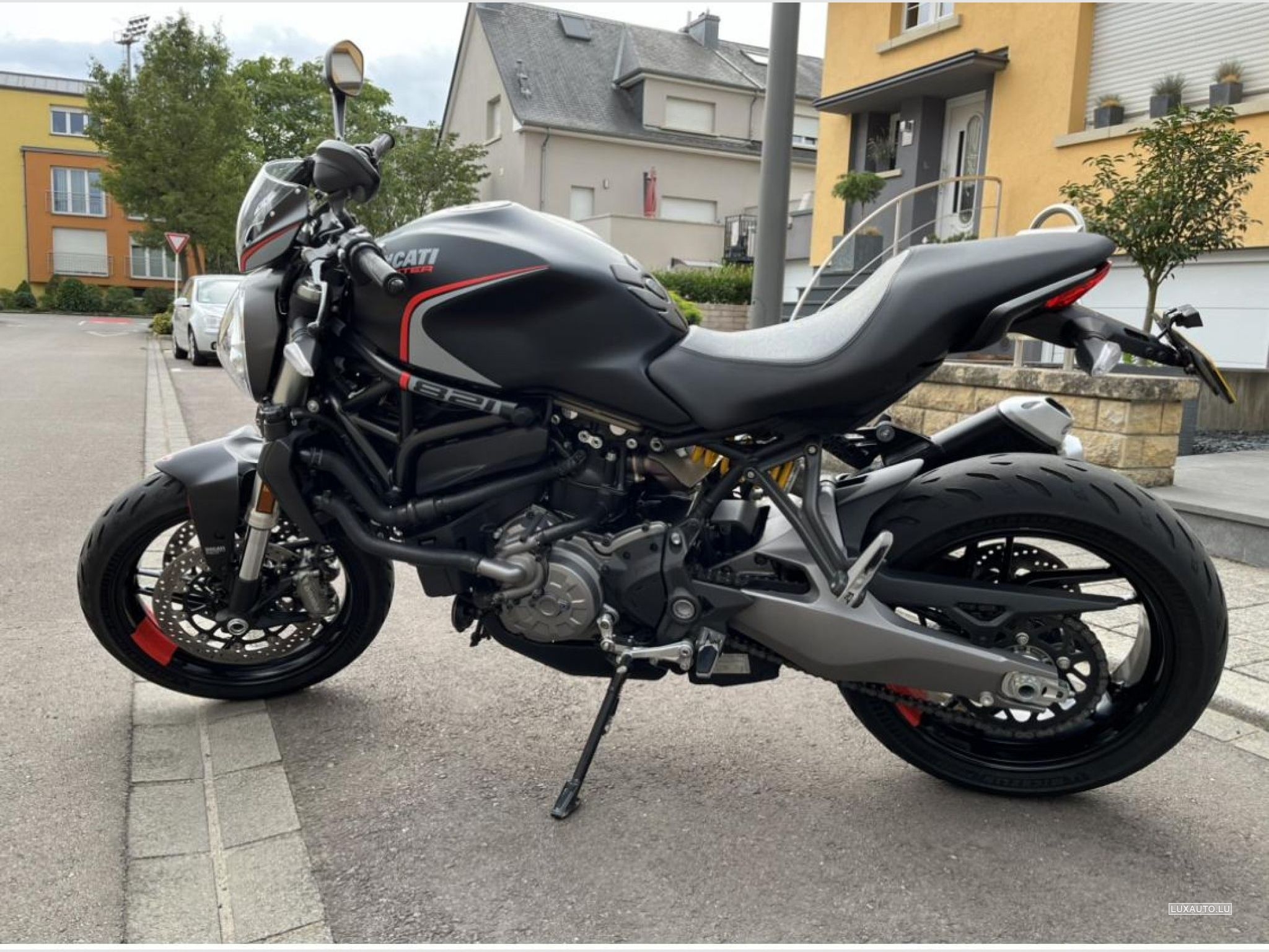 Ducati Monster Stealth 821