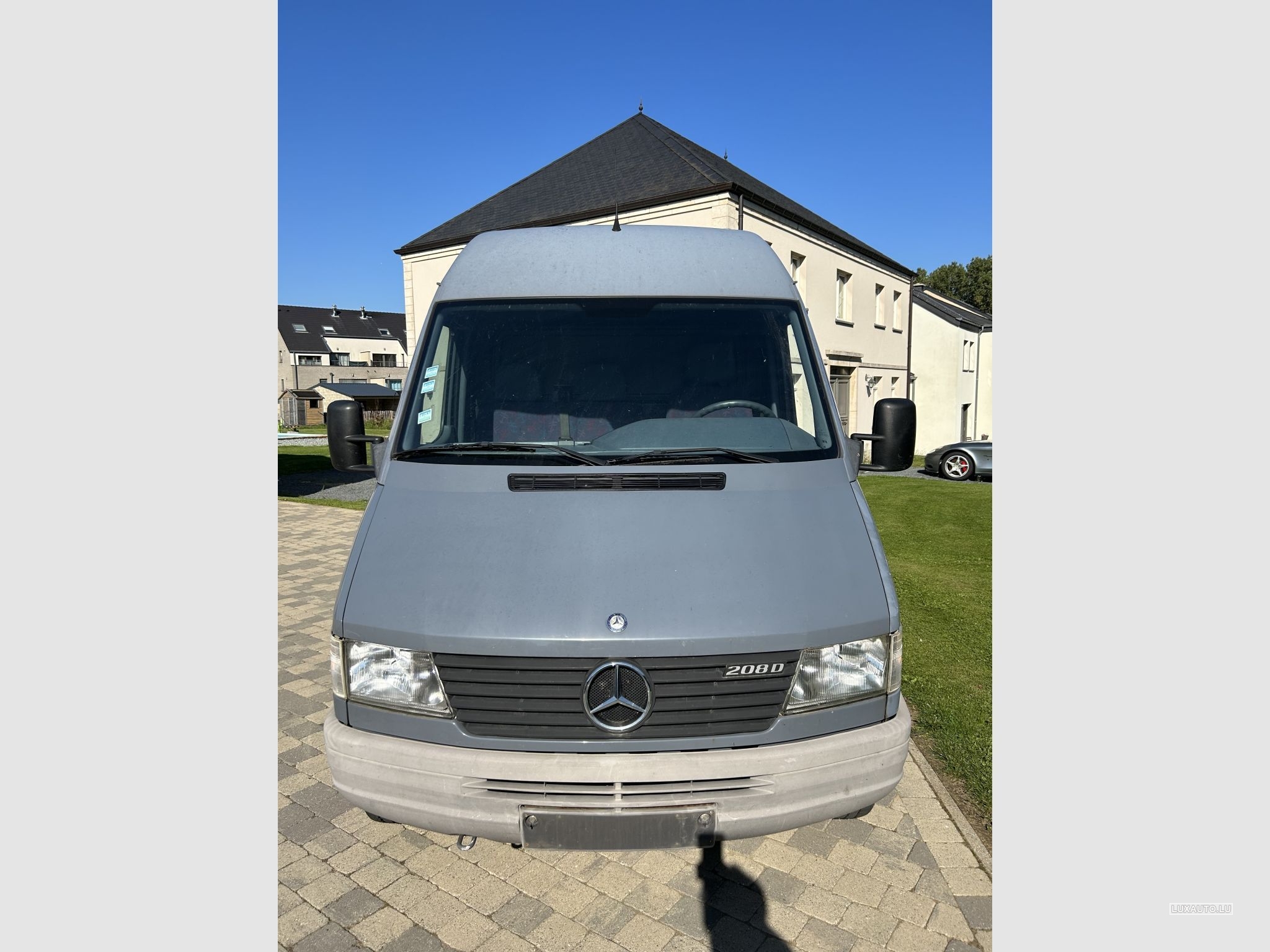 Mercedes Sprinter 208D Gris foncé d'occasion, moteur Diesel et boite ...