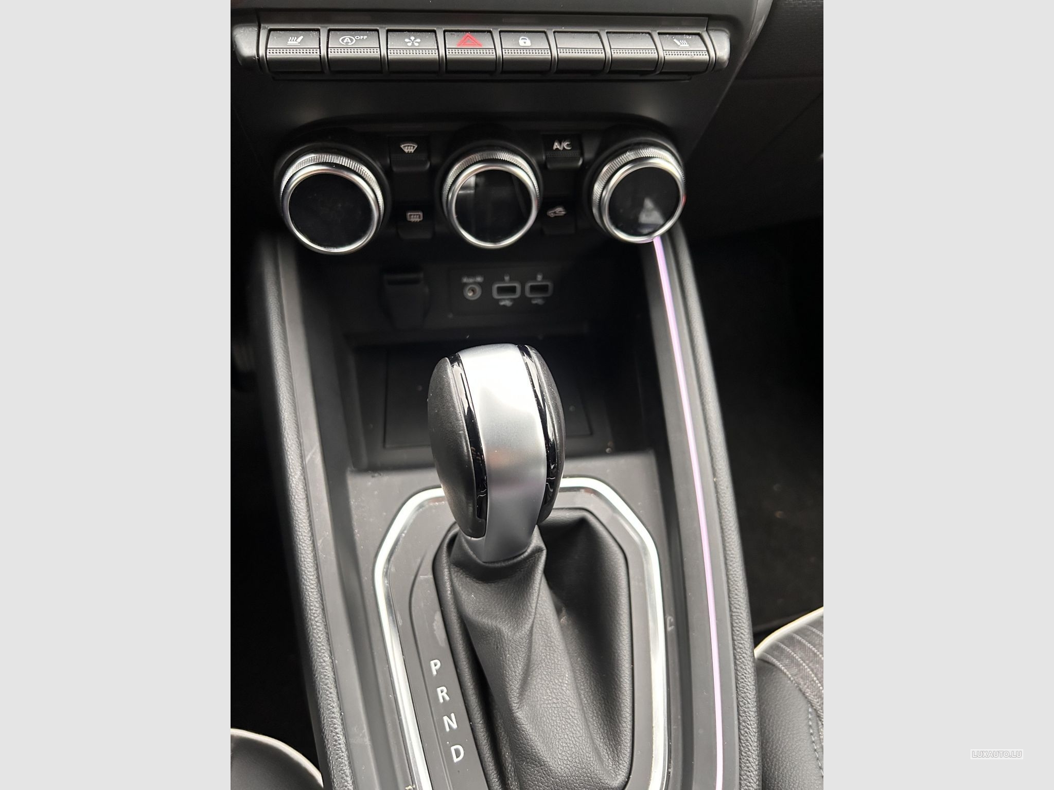 Renault Clio V Intens TCE130 Bleu clair d'occasion, moteur Essence et