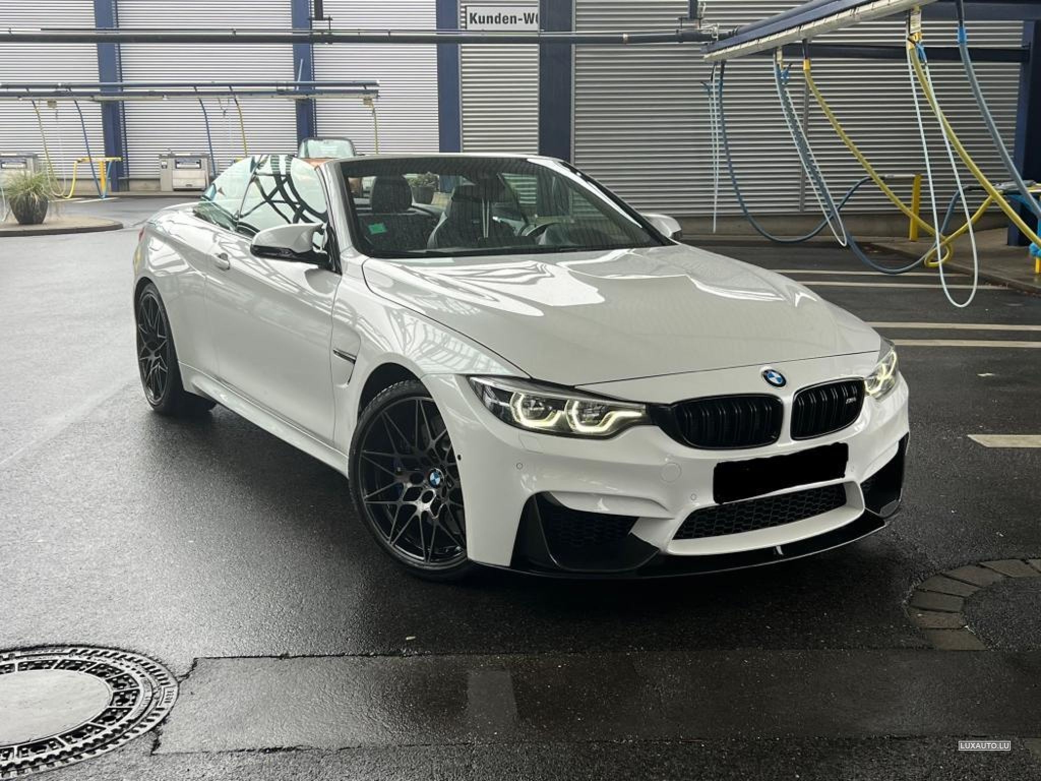 BMW M4 COMPETITION