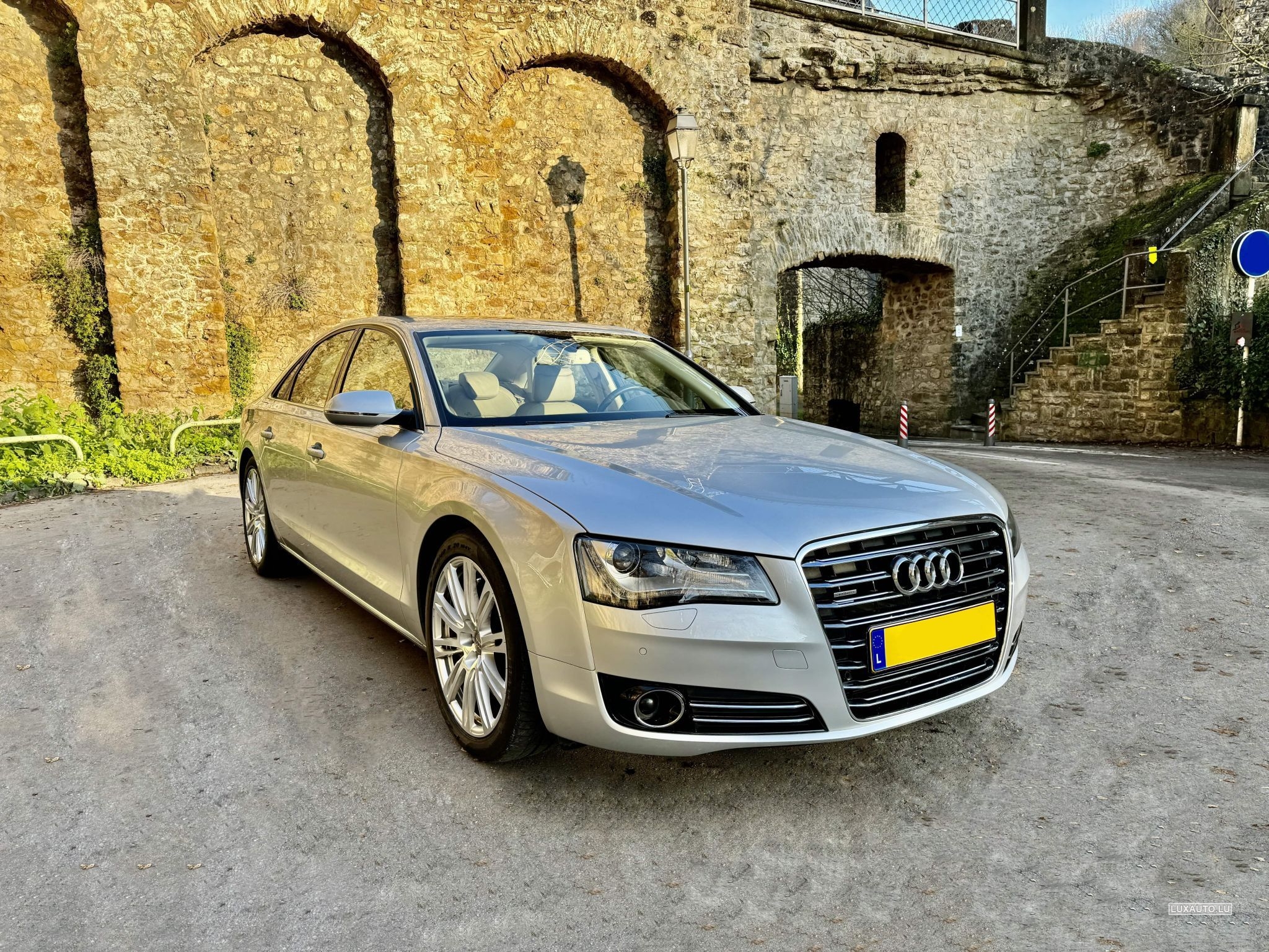 Audi A8 4.2 FSI Quattro Tiptronic