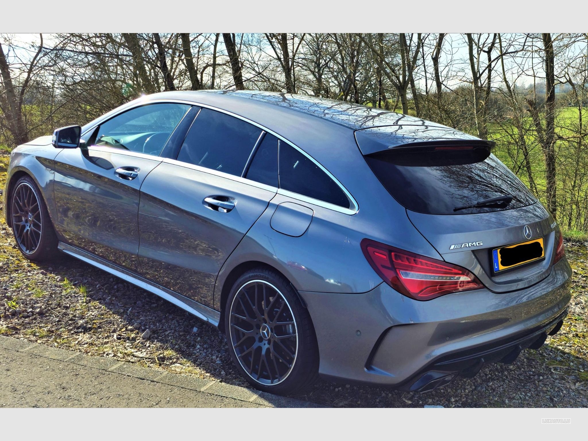 Mercedes CLA 45 AMG Shooting-Station wagon