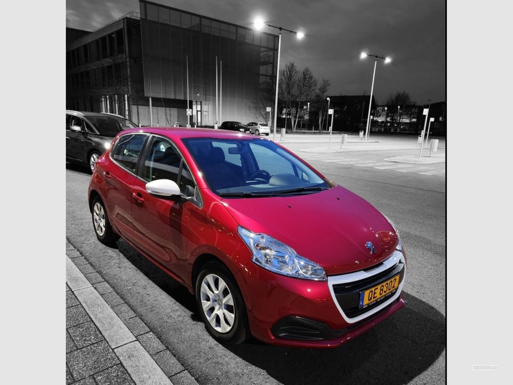 Peugeot 208 Rouge, moteur Essence et boite Manuelle, 95.000 Km - 6.700 ...