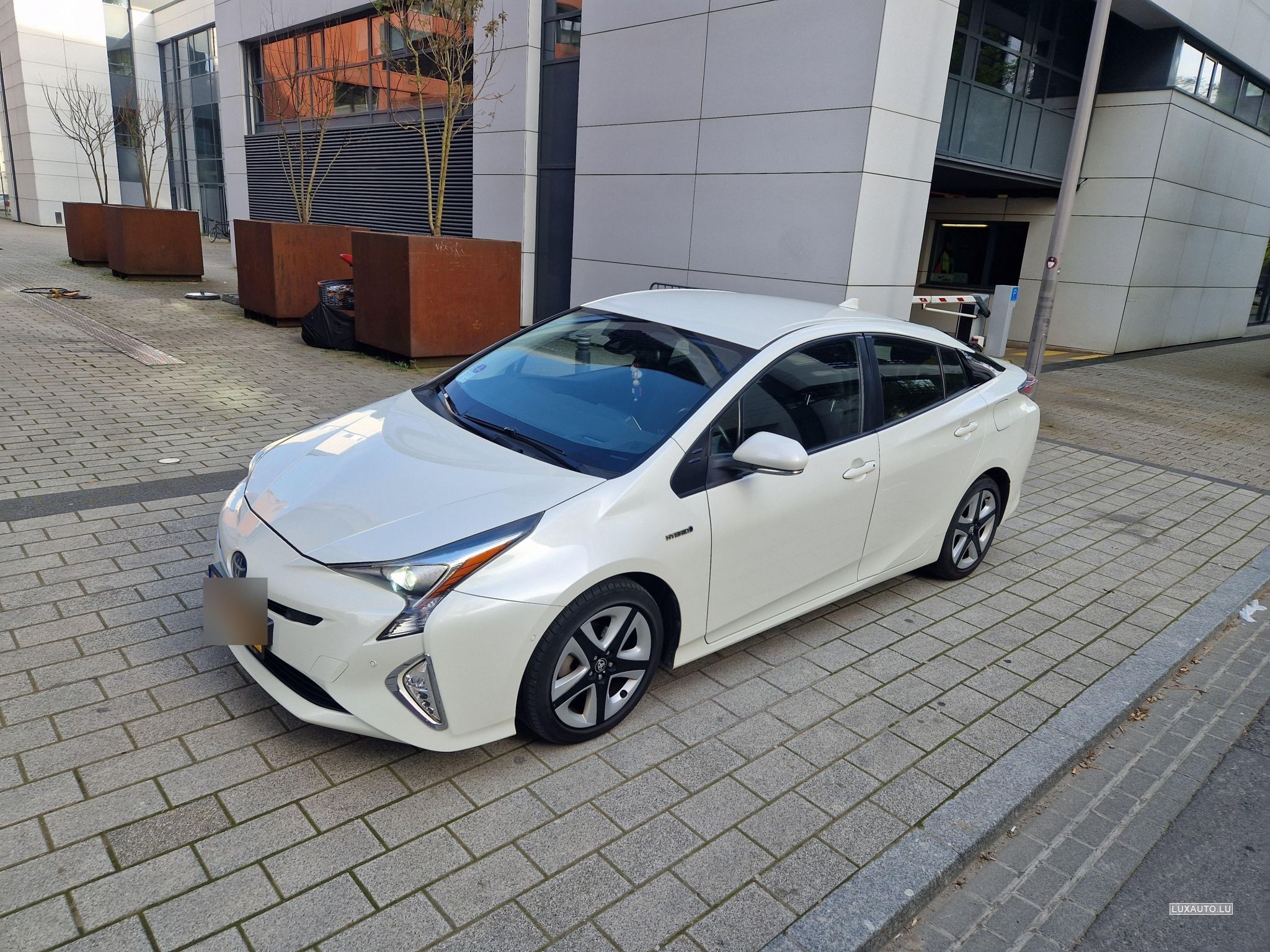 Toyota Prius JBL EDITION