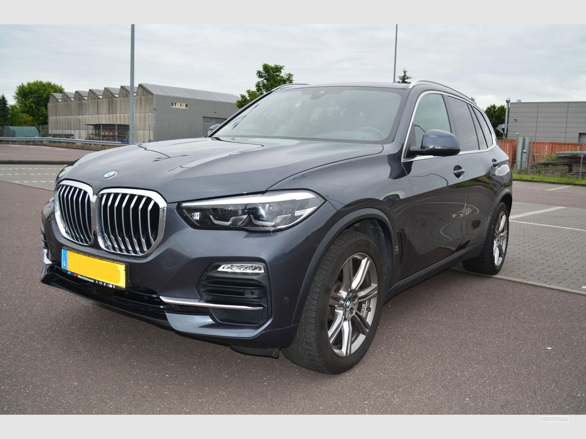 BMW X5 STANDHZ+PANO+HUD+DisplayKEY+XLINE+LEDER+KEYLESS