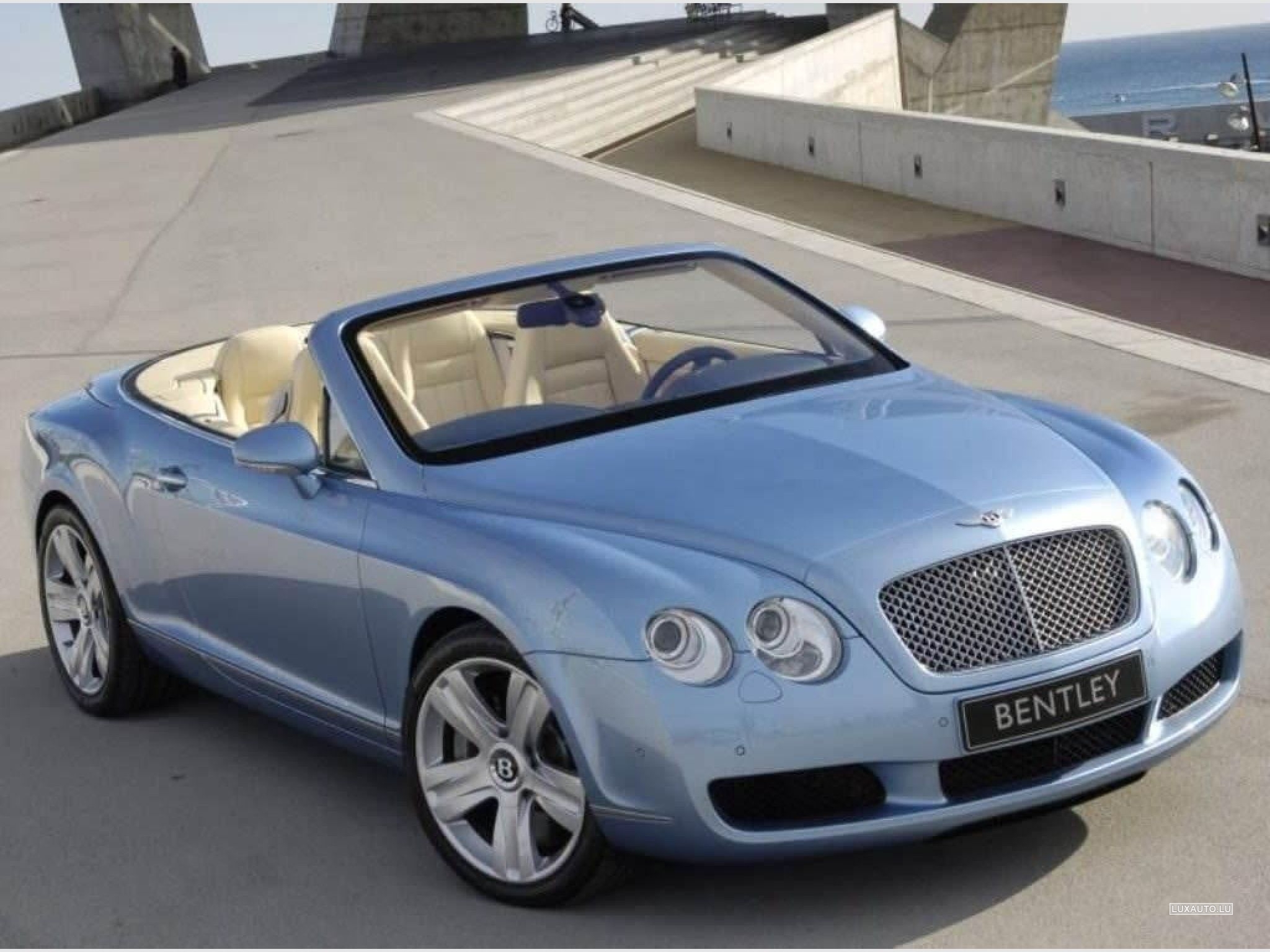 Bentley Continental GTC
