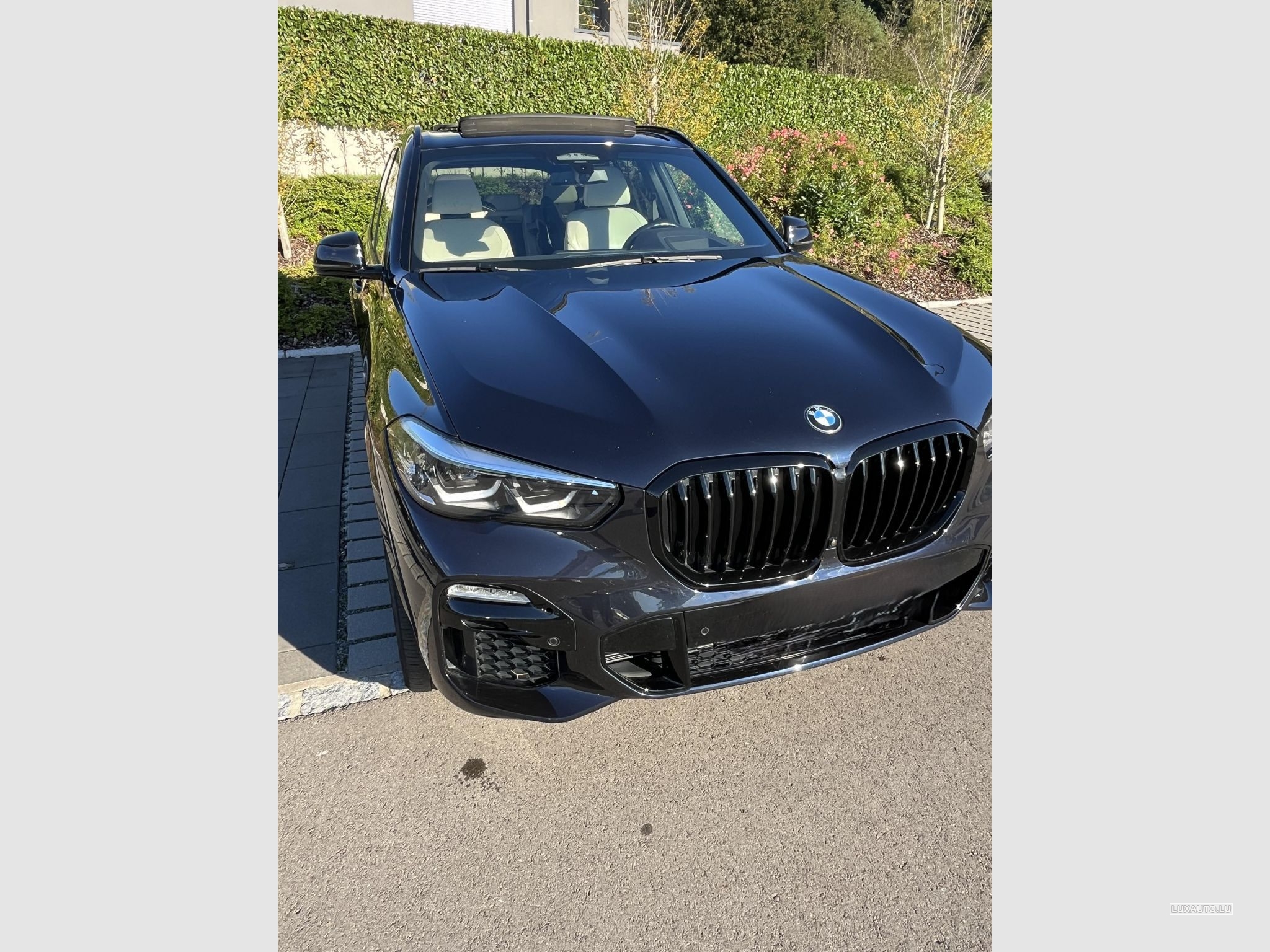 Dark blue BMW X5 , fuel Diesel and Automatic gearbox, 68.800 Km 52.