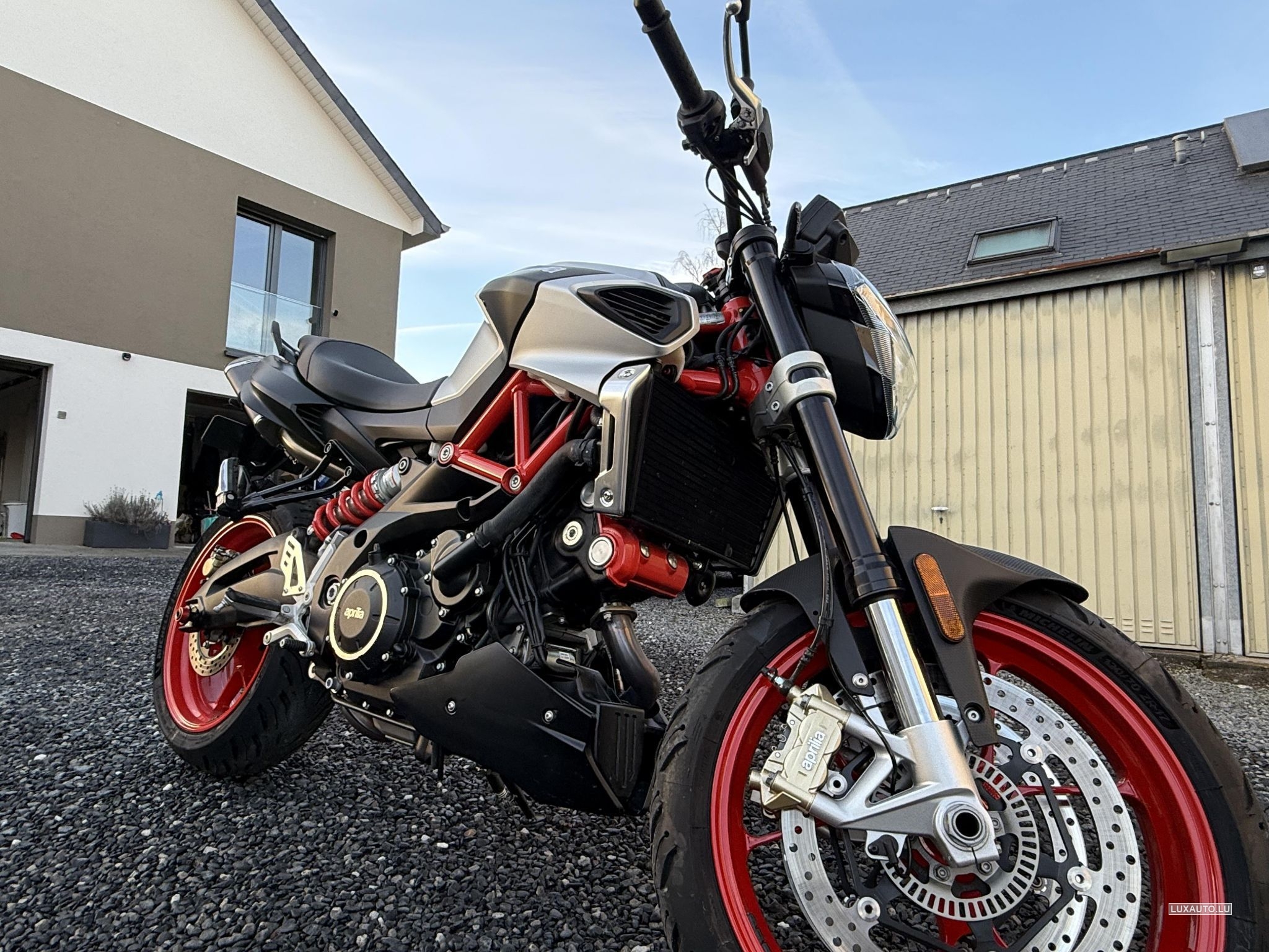 Aprilia Shiver 900