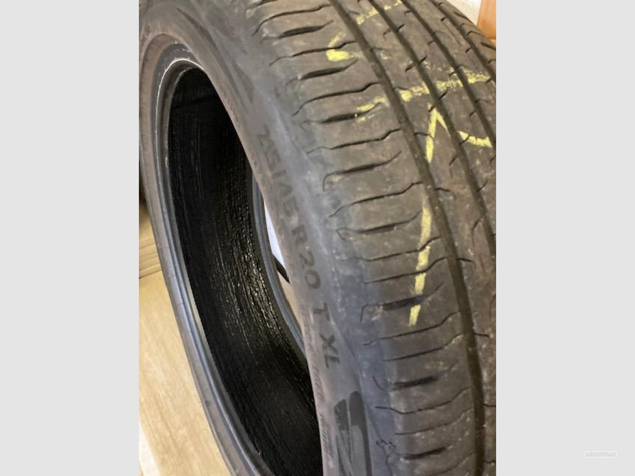 Tyres 20" - 215/45R 20TXL Eté