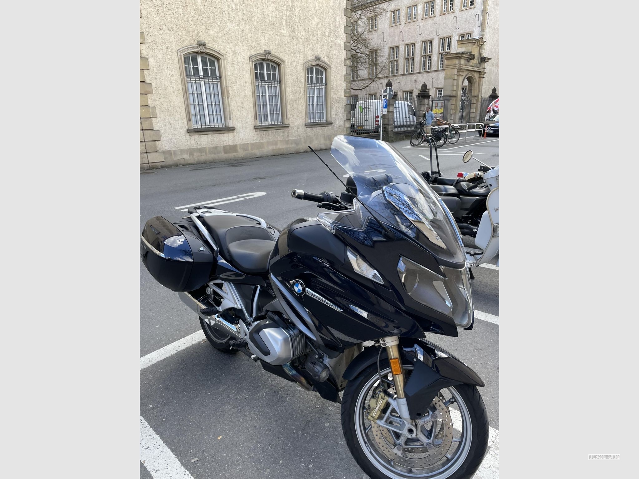 BMW R