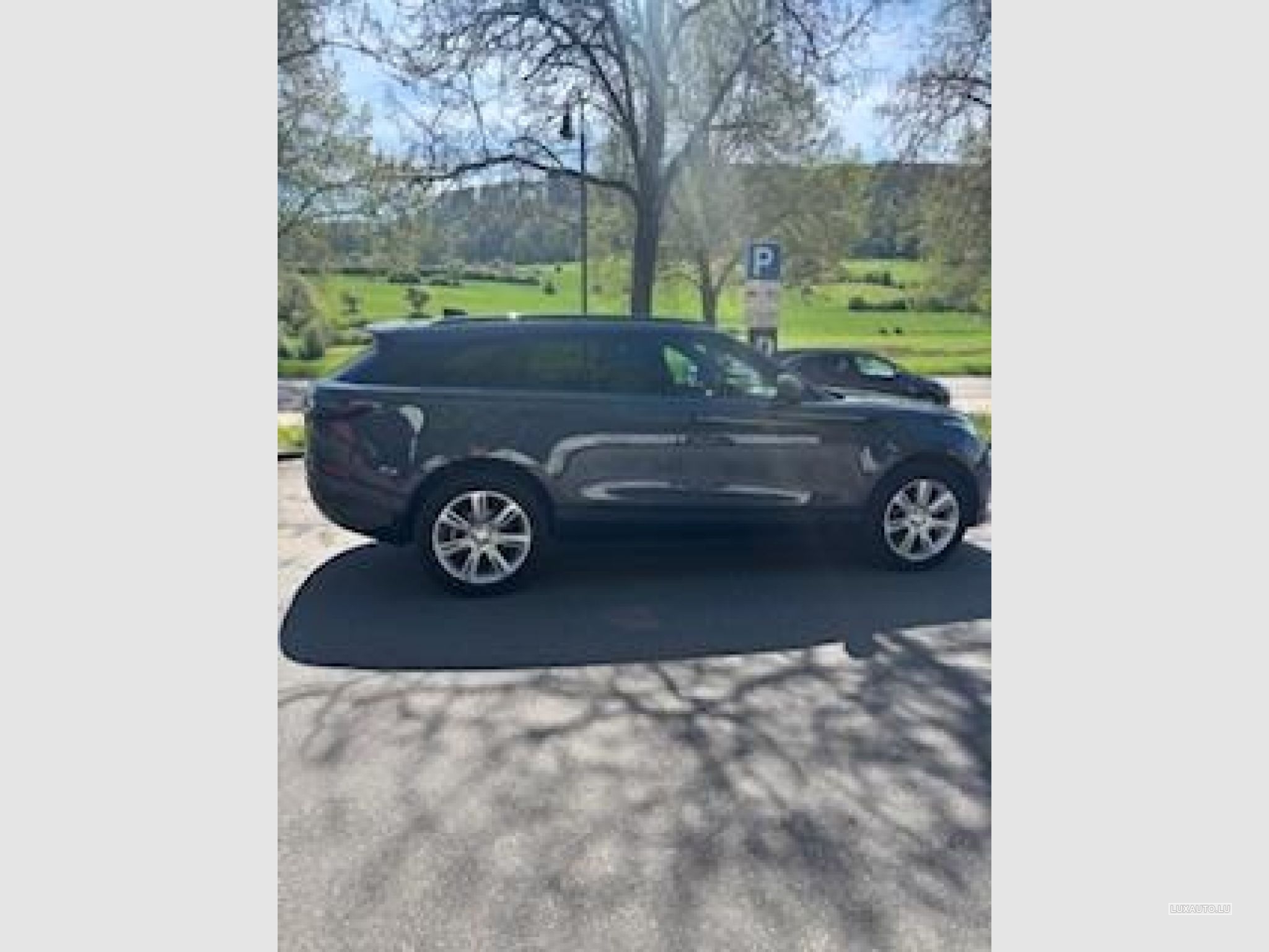 Land-Rover Range Rover Velar