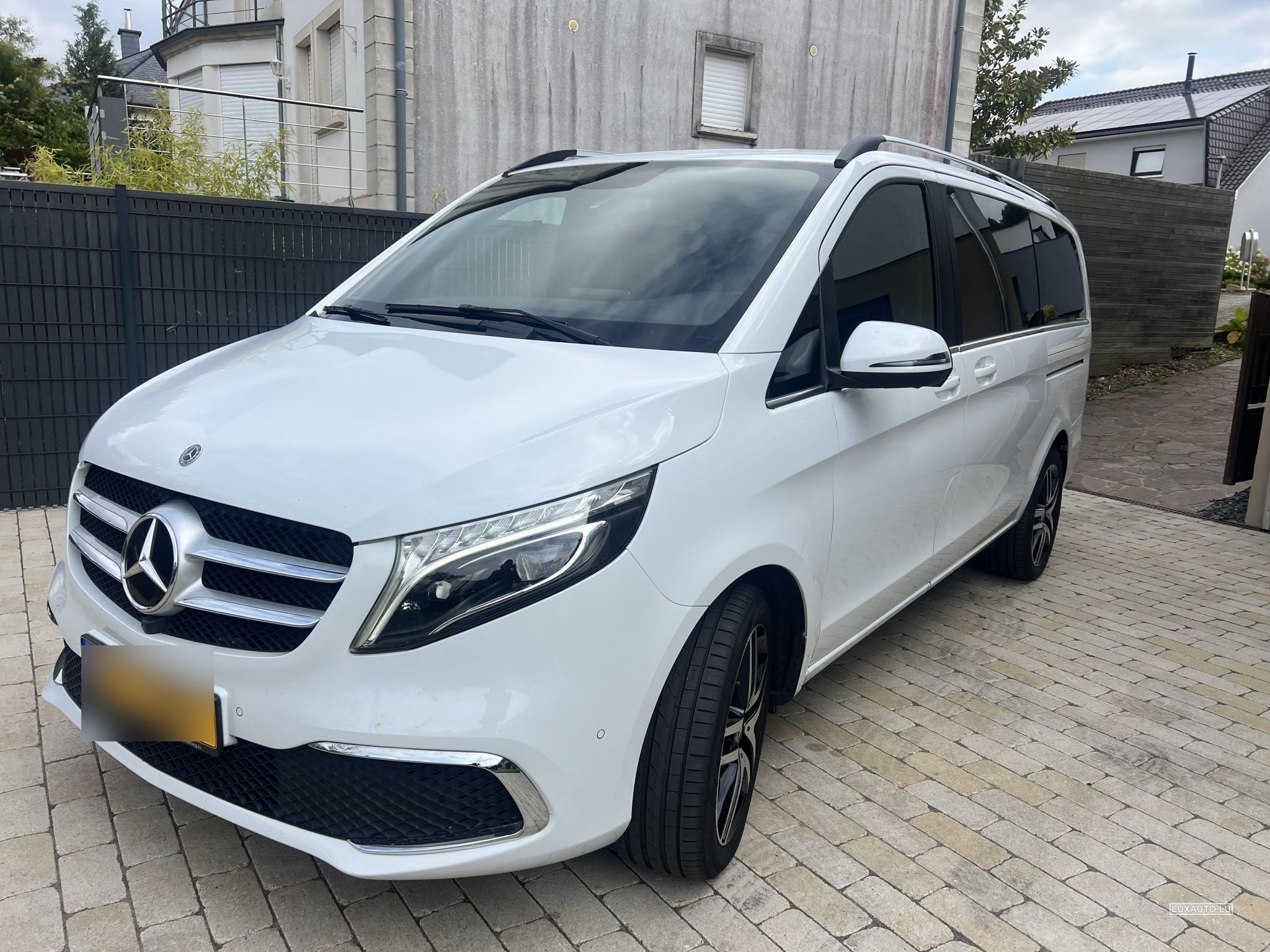 Mercedes V Avantgarde V300