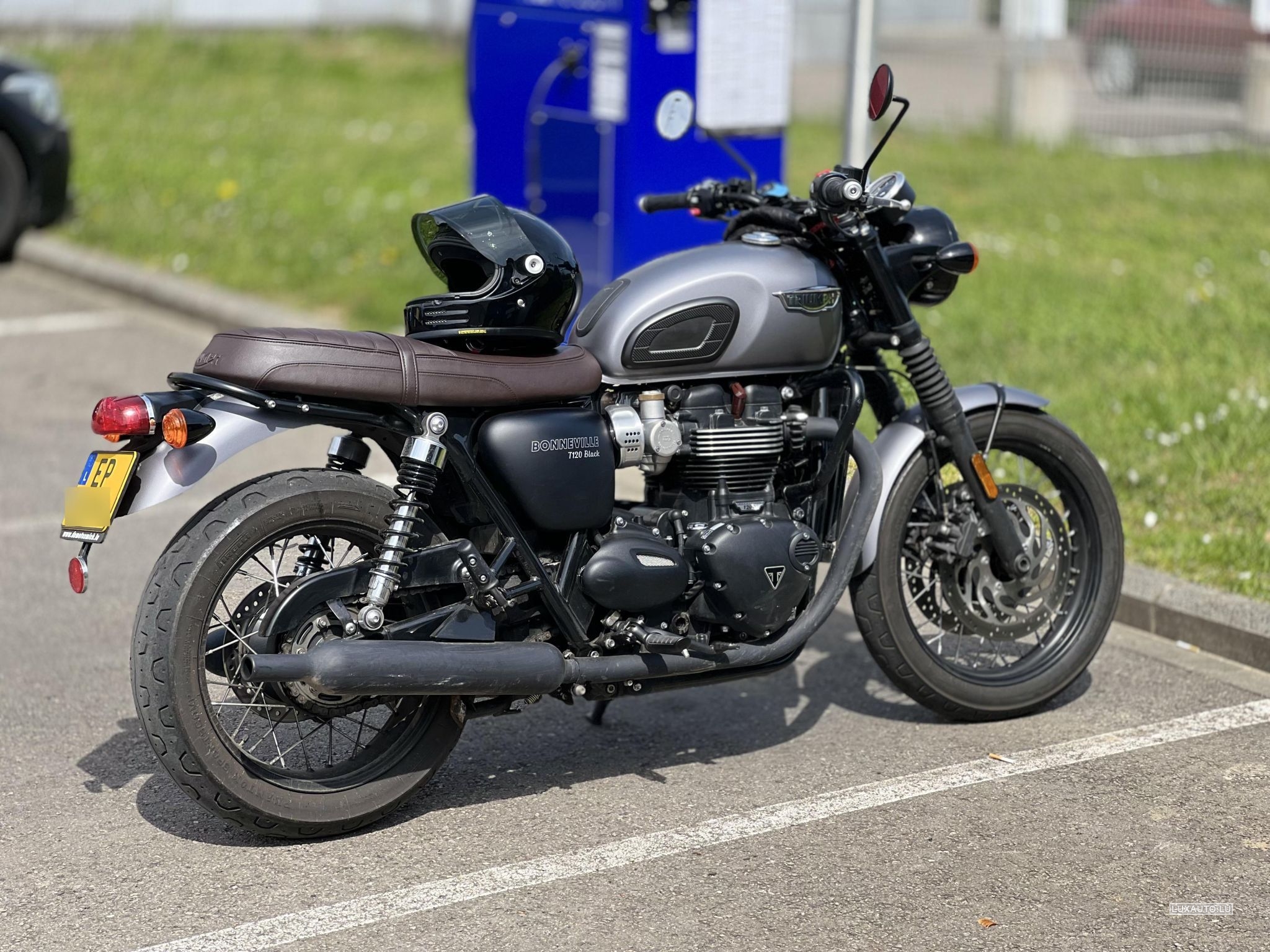 Triumph Bonneville T120 BLACK