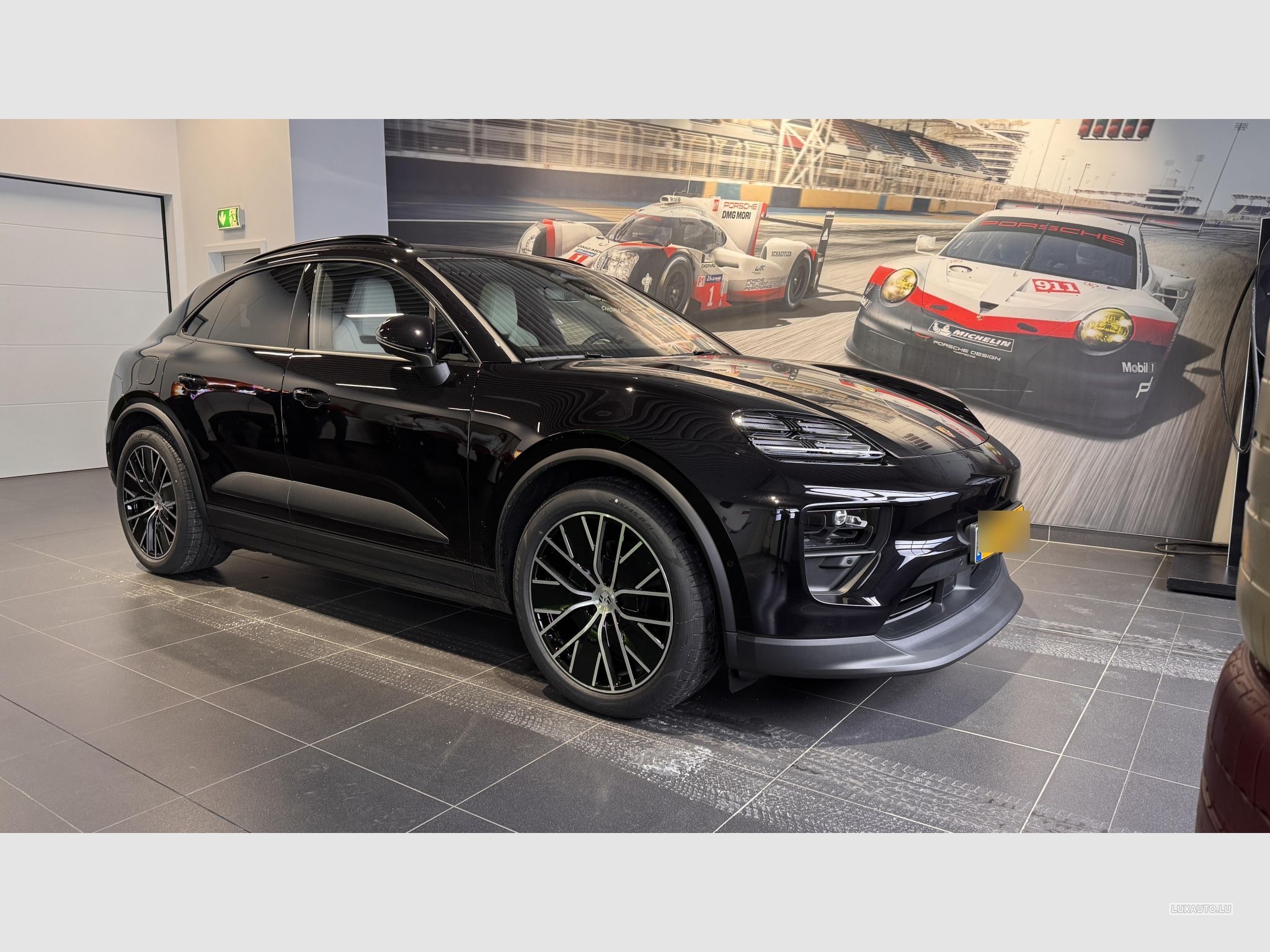 Porsche Macan Macan 4