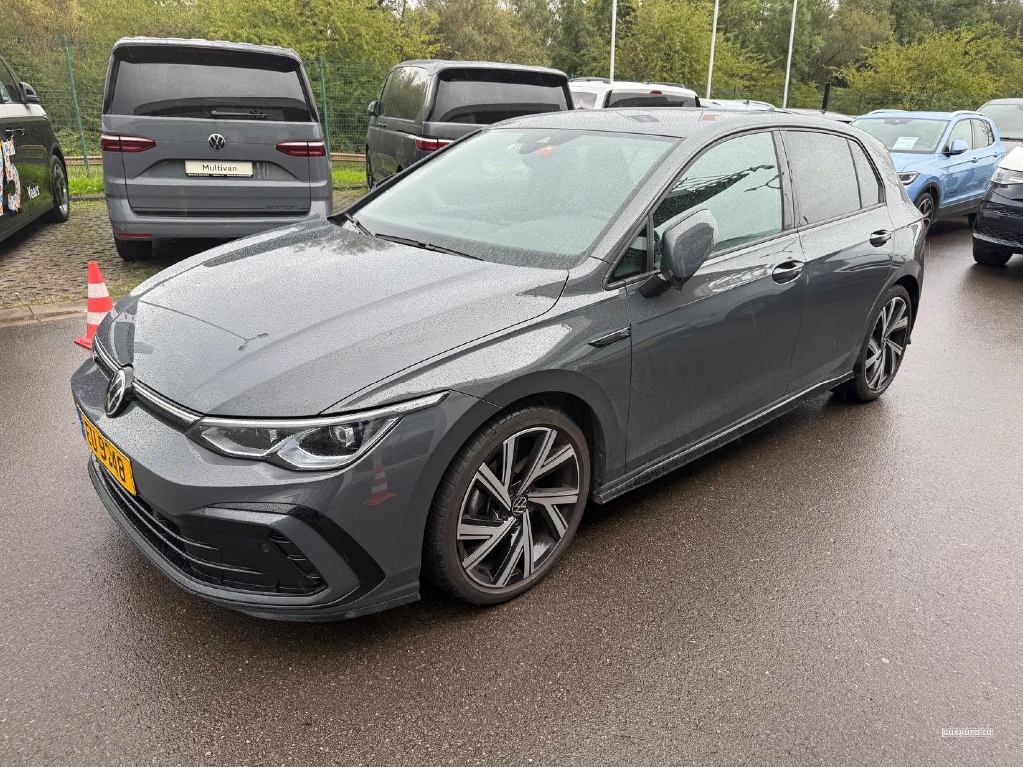 VW Golf R line