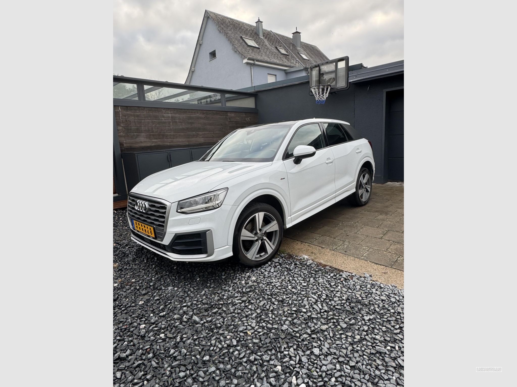 Audi Q2 S-LINE