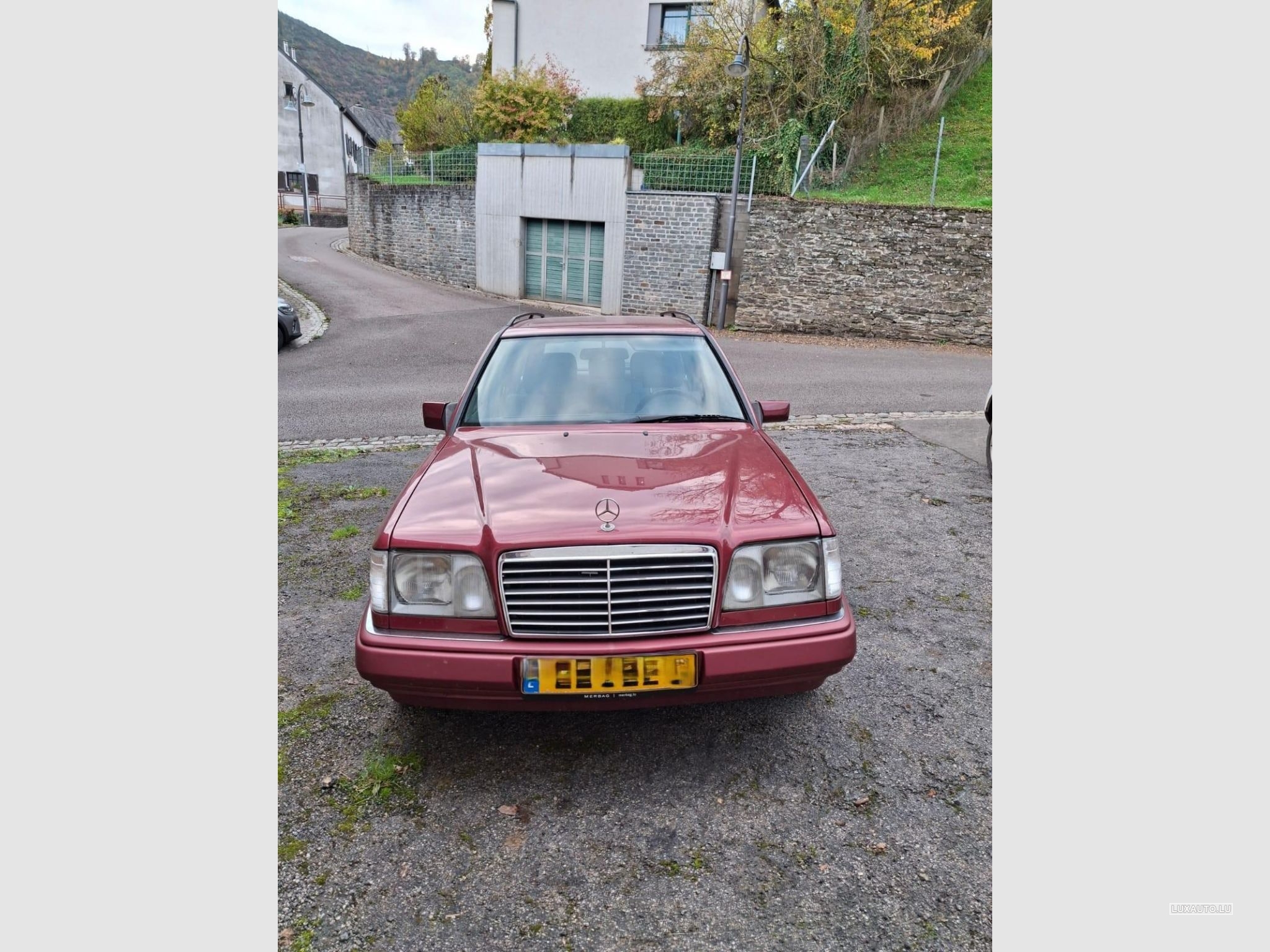 Mercedes E 220