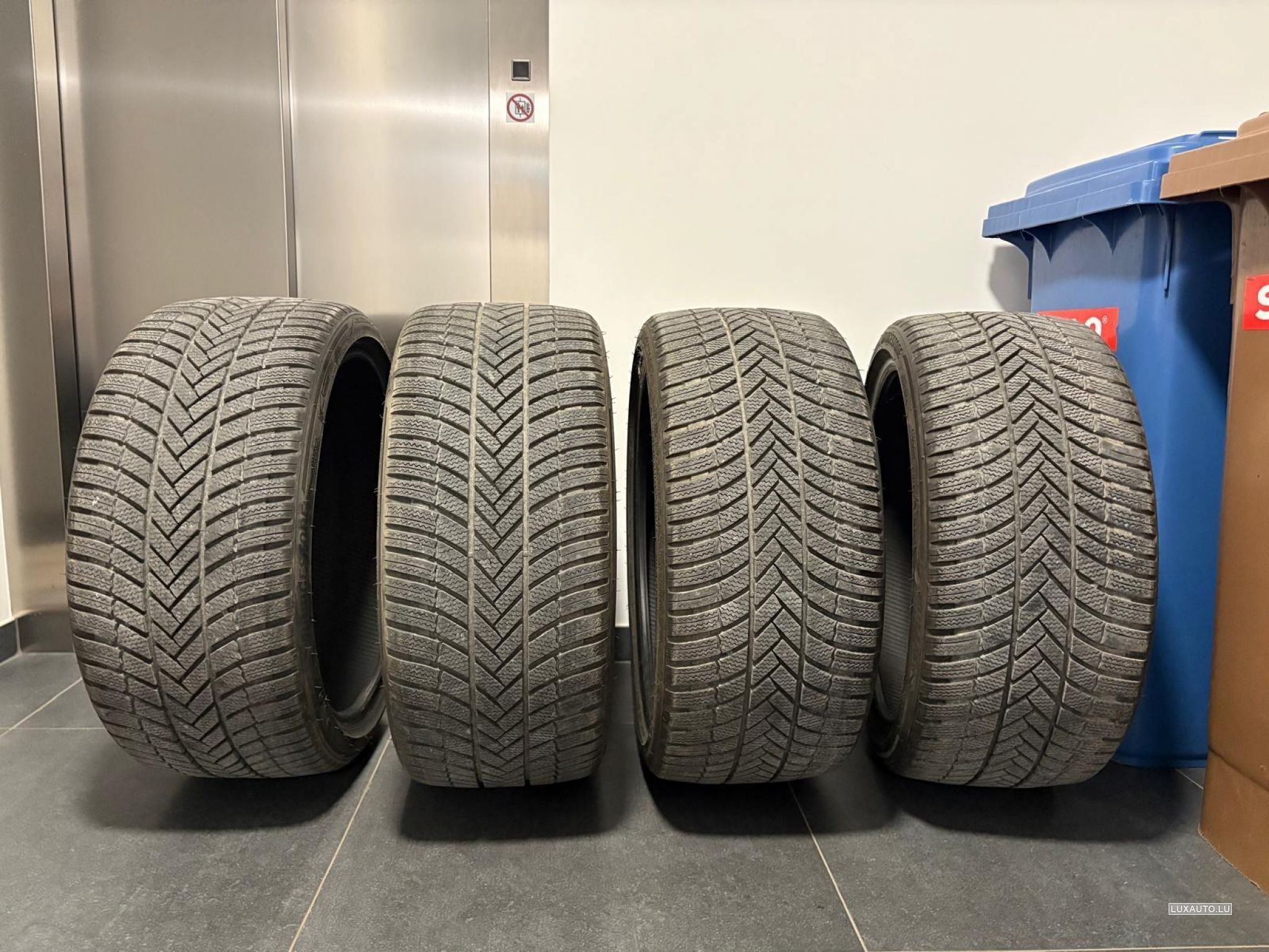 Reifen 20" - 255/35R Winter