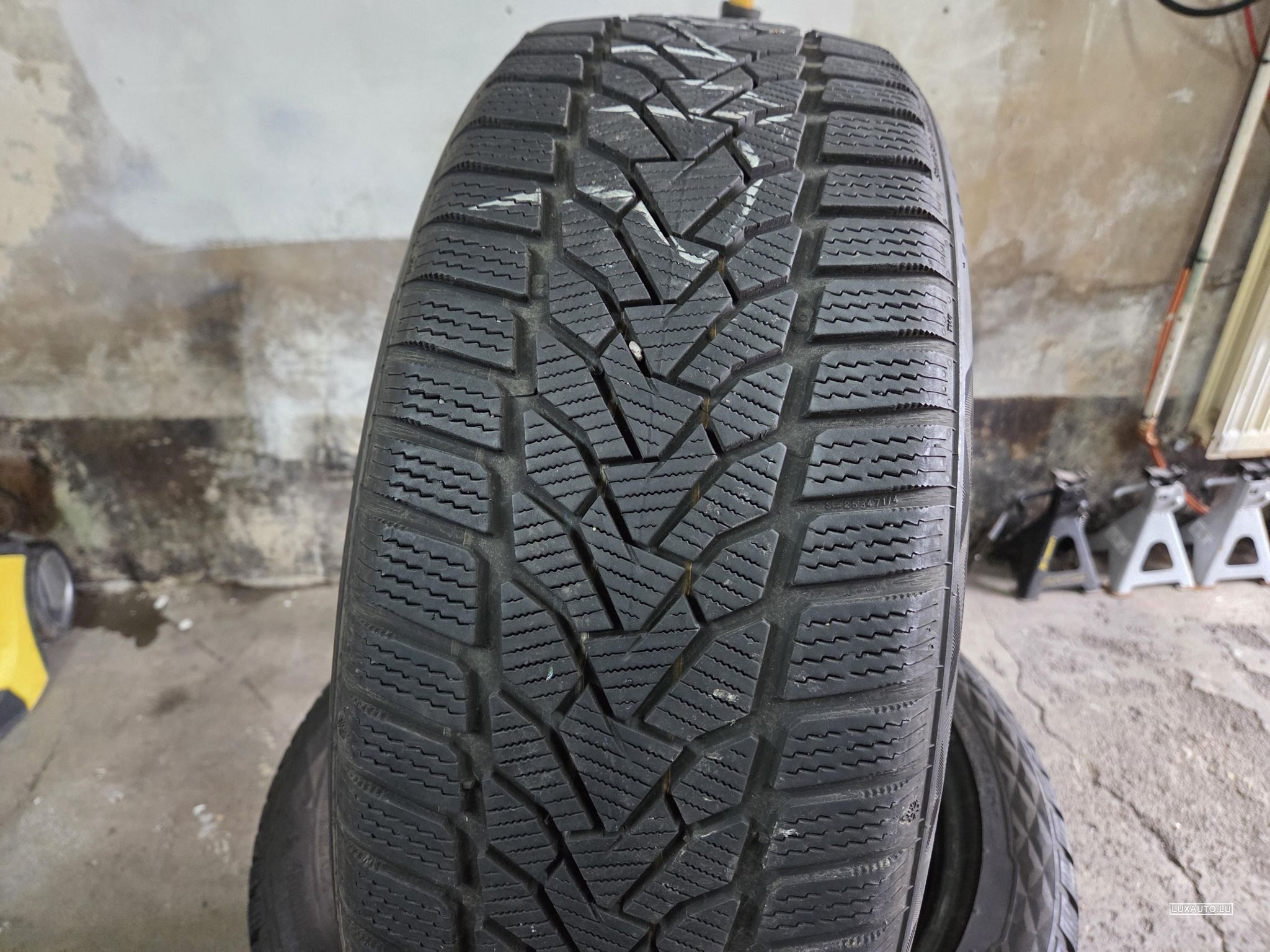 Pneus 18" - 215/50R 92V Inverno