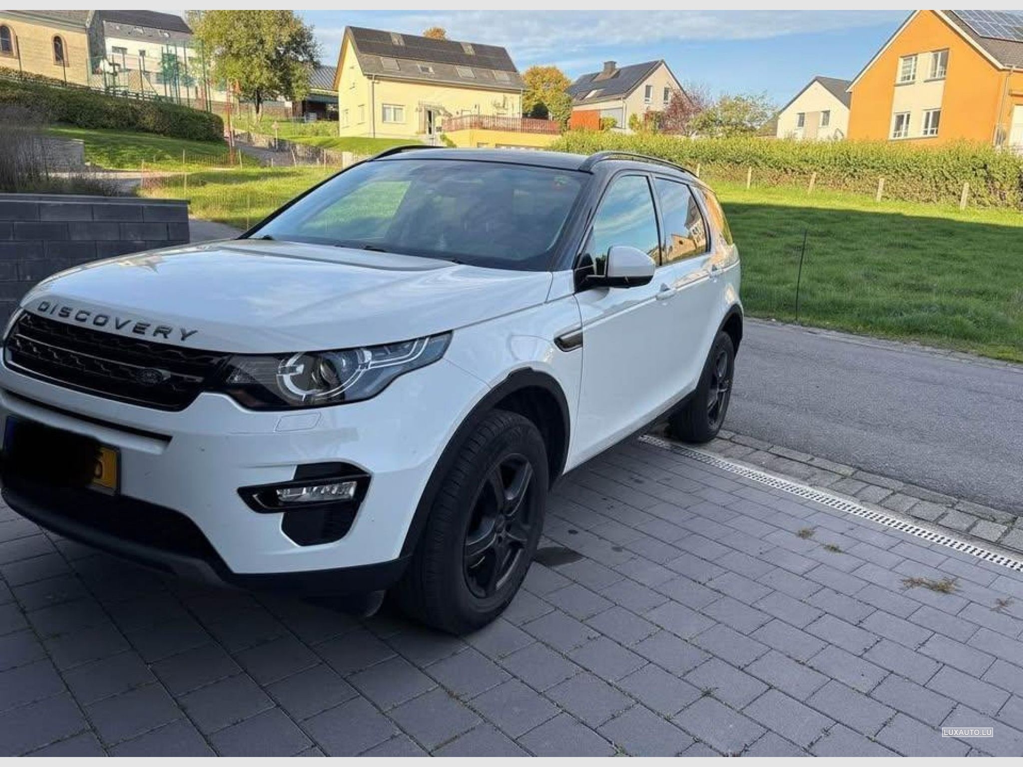 Land-Rover Discovery Sport 2.0 TD4 AWD